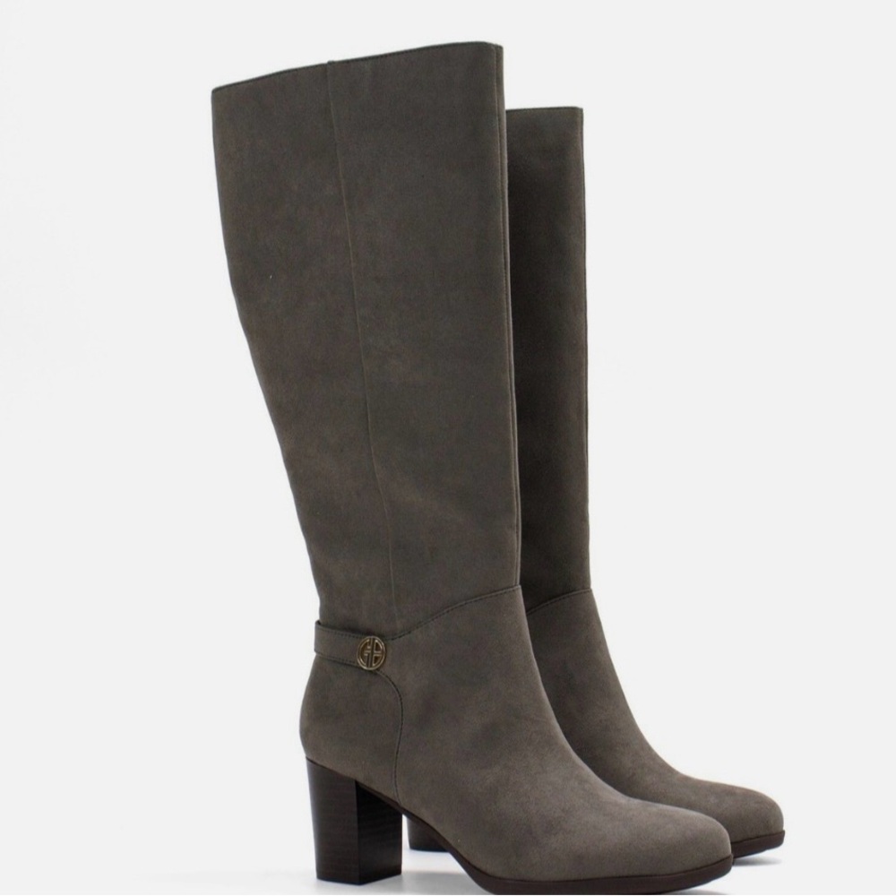 Giani Bernini Gray Wide Calf Heeled Boots